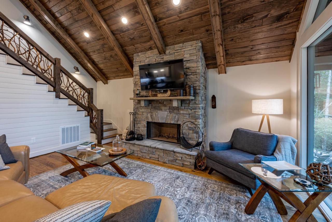 Staynantahala - Smoky Mountain Cabins Aquone Buitenkant foto