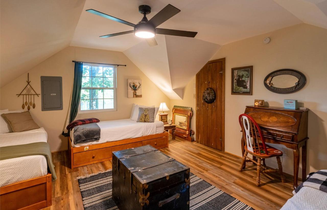 Staynantahala - Smoky Mountain Cabins Aquone Buitenkant foto