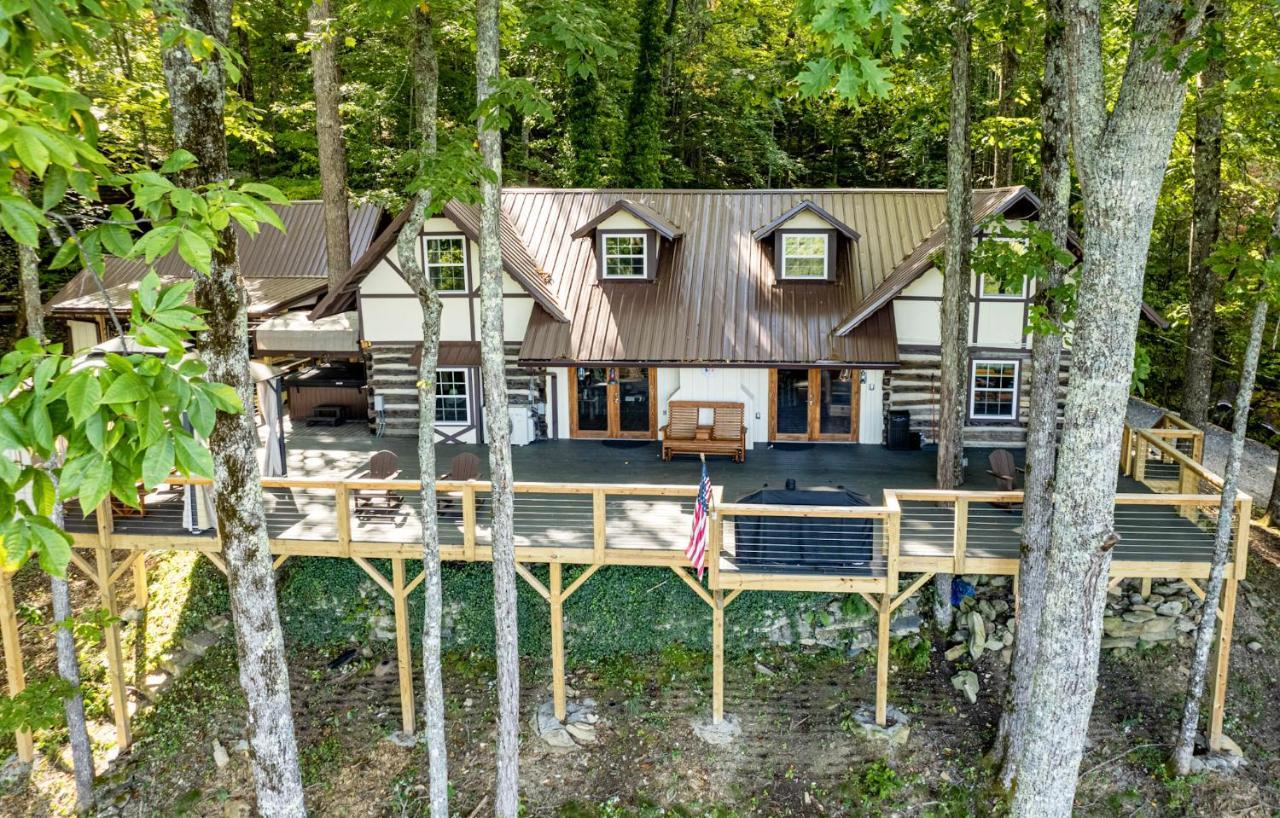 Staynantahala - Smoky Mountain Cabins Aquone Buitenkant foto